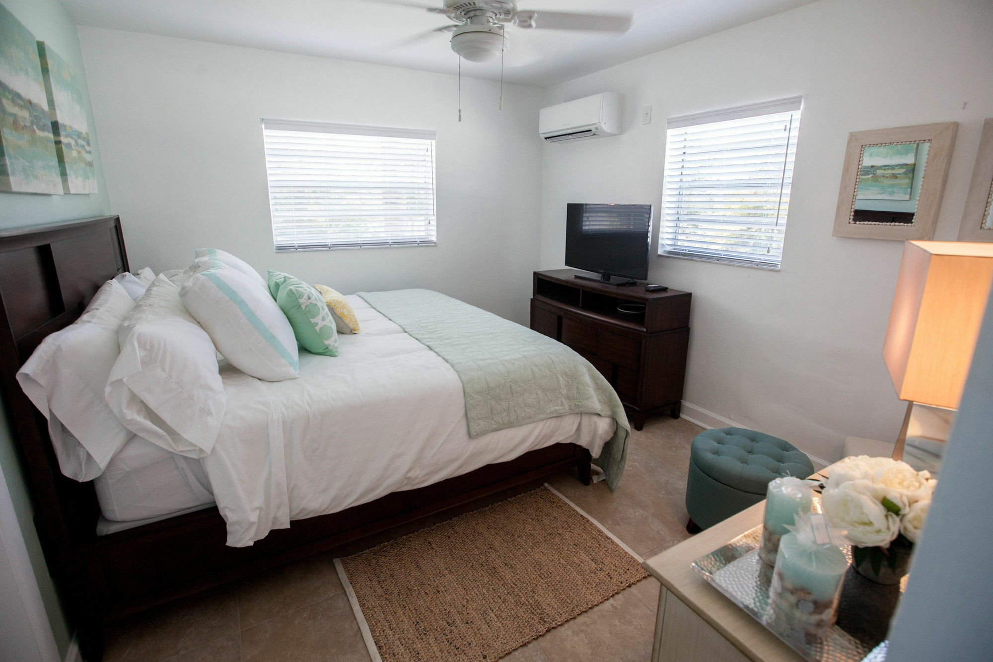 Makani House 335