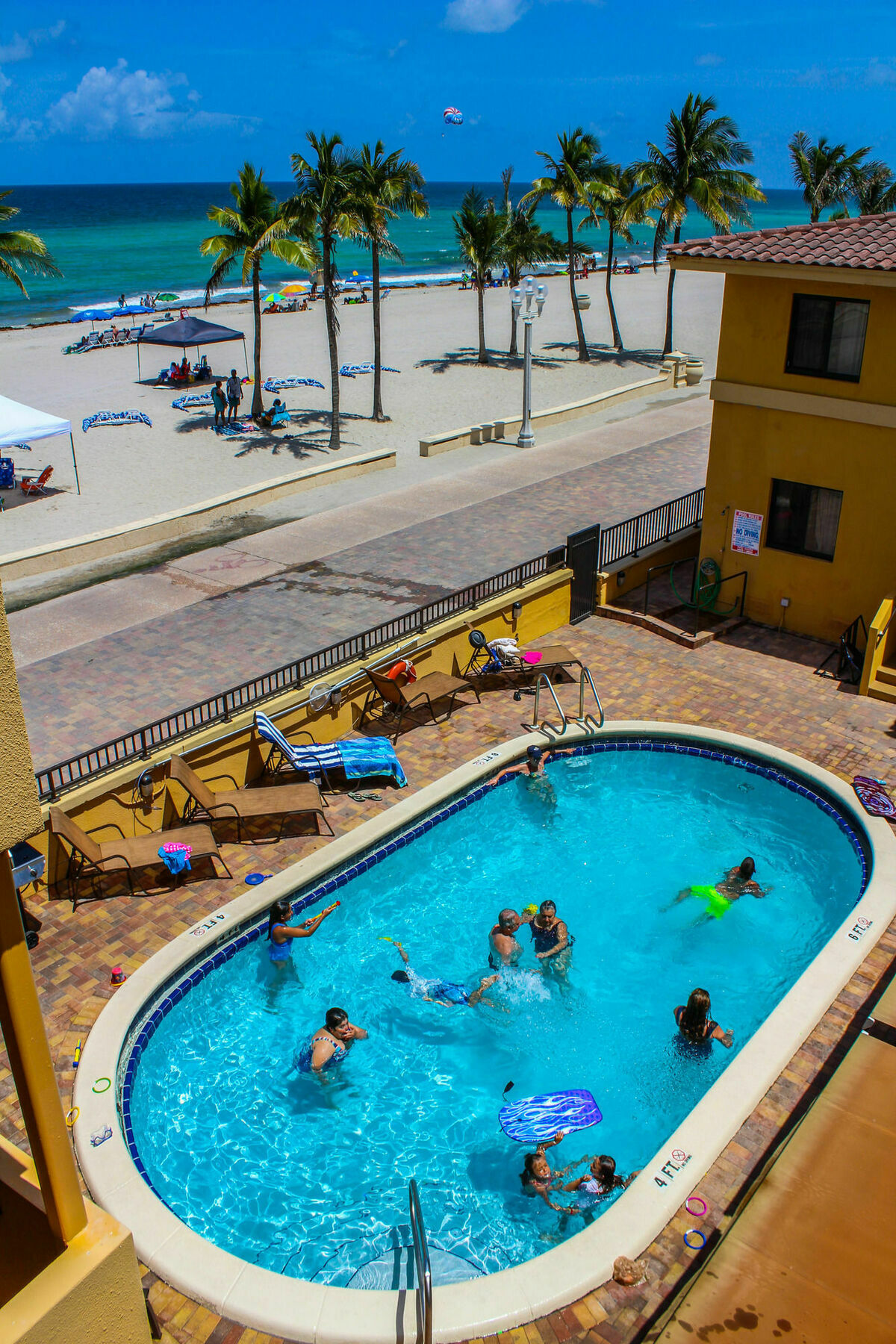 Sands Hotel 2*
