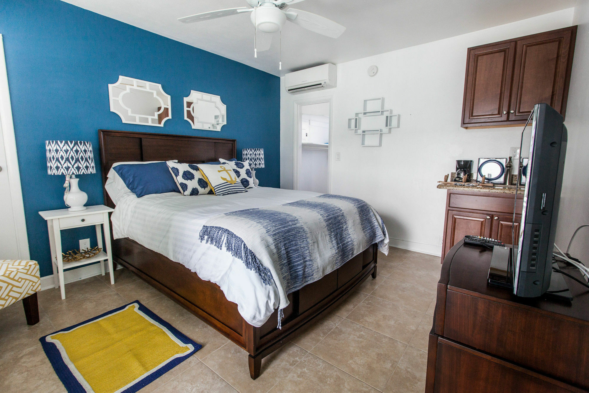 Makani House 335