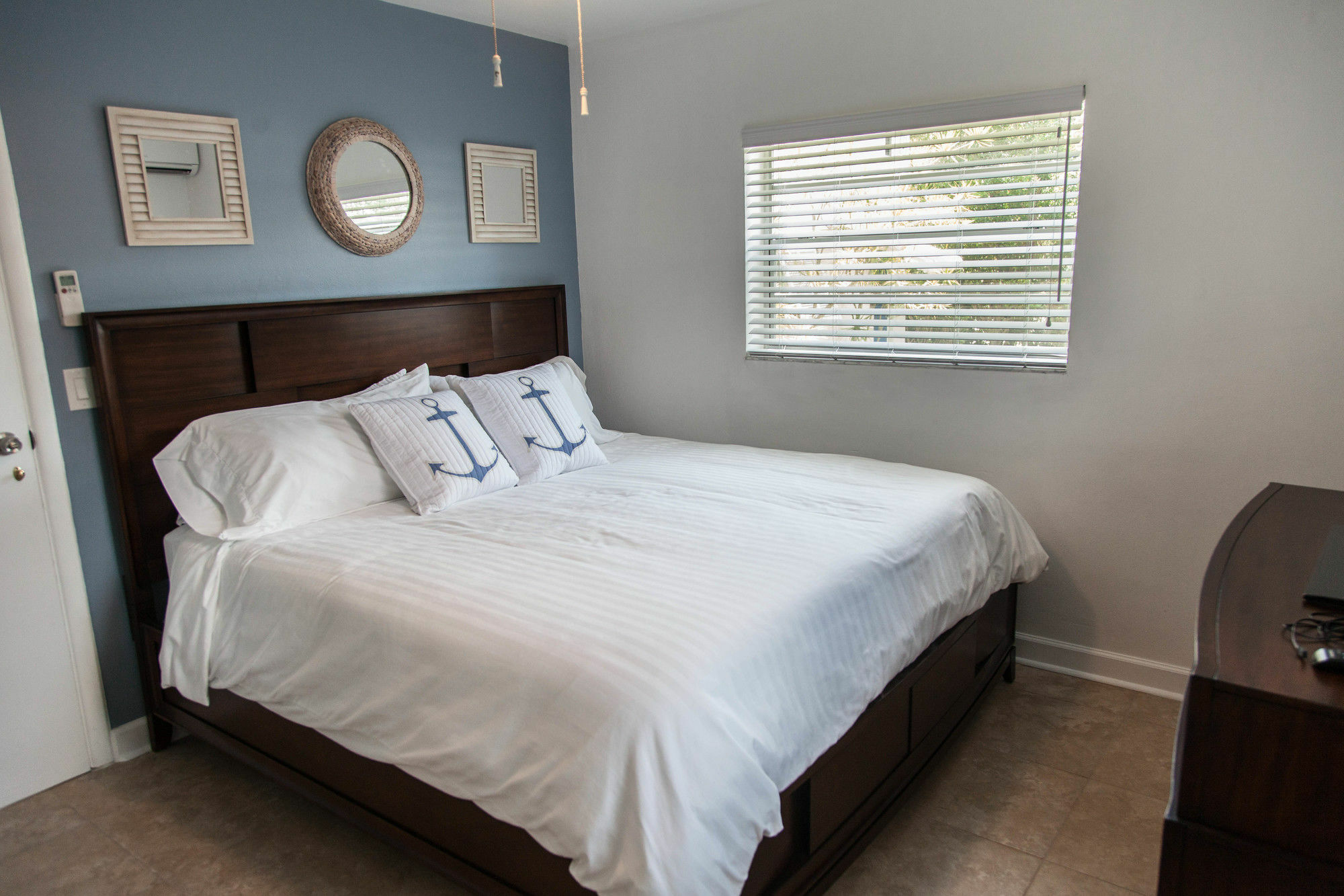 Makani House 335
