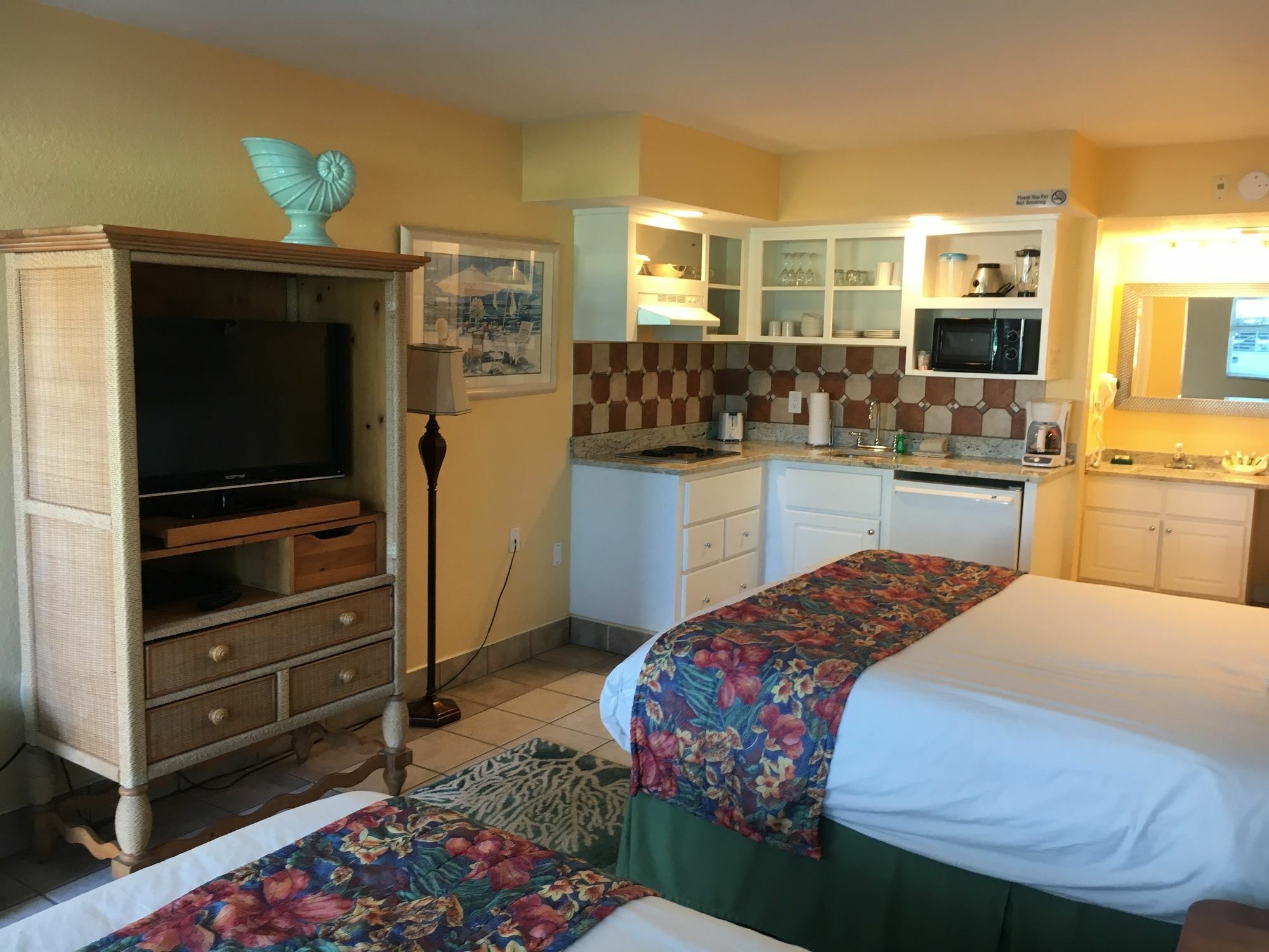 Sea Shells Club Hotel 3*
