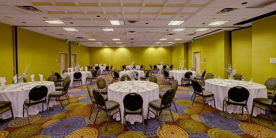 Sawgrass Grand And Sports Complex Hotel