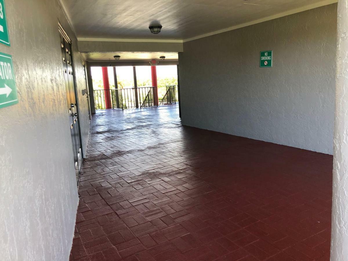 Sun Coast Motel Englewood