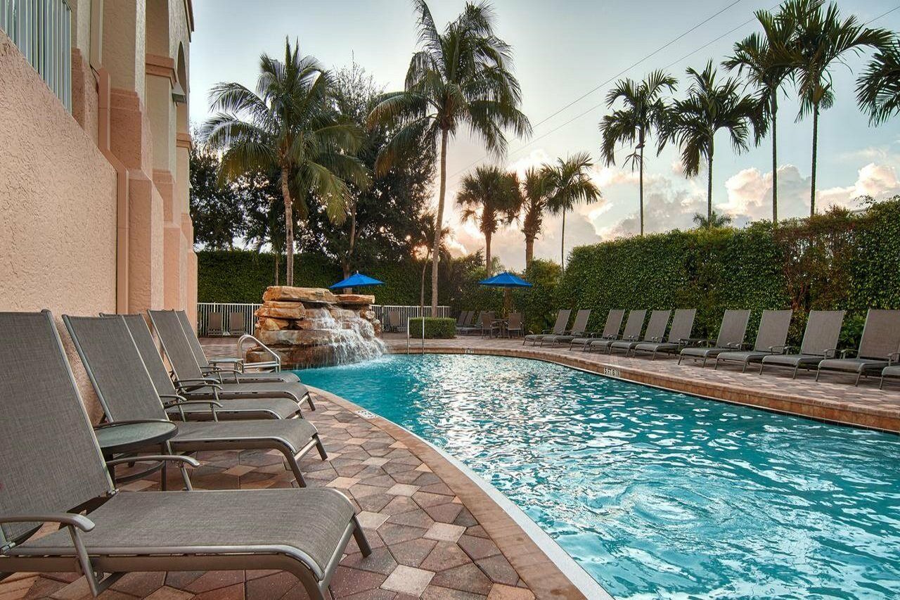 Hilton 4* Naples