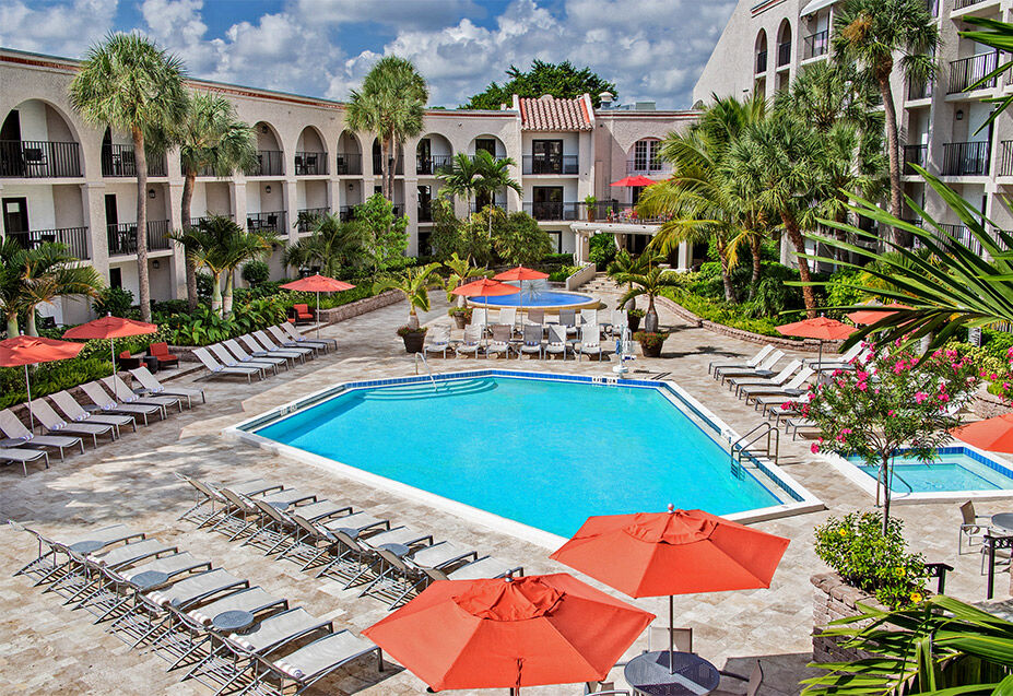 Wyndham Hotel 3*