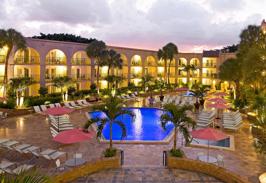 Wyndham Hotel