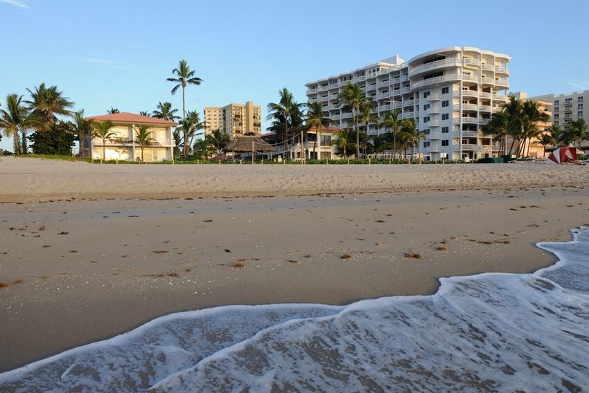 Beachcomber & Club Pompano Beach