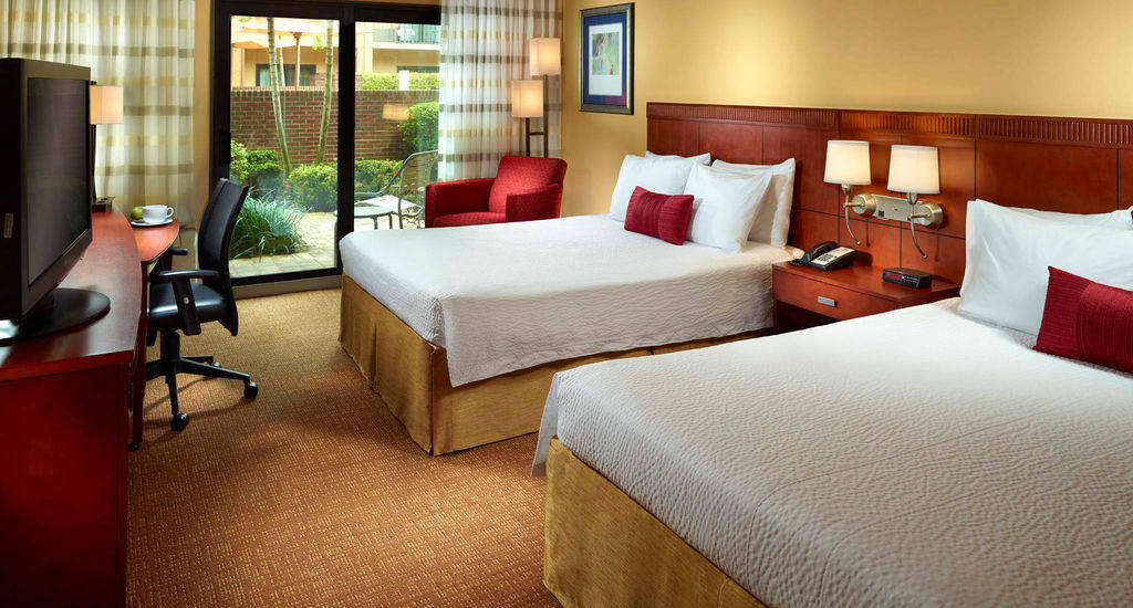 Courtyard By Marriott West Palm West Palm Beach