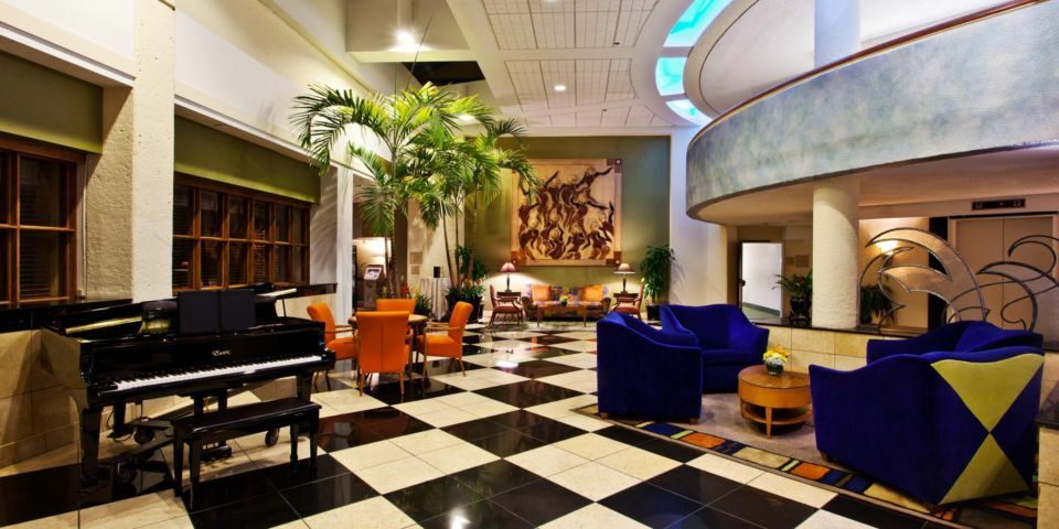 Doubletree By Hilton Myers At Bell Tower Shops Hotel