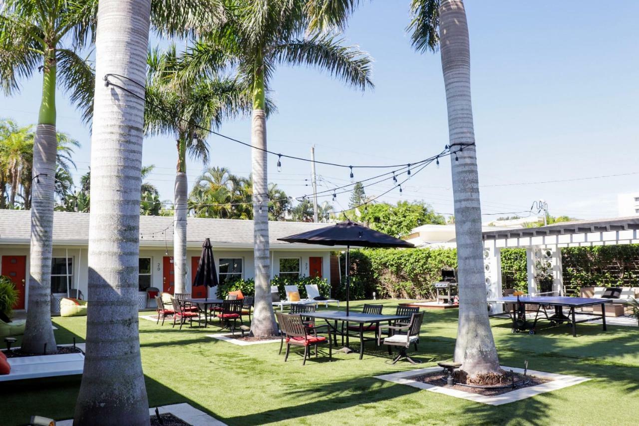 Captiva Hotel 2*