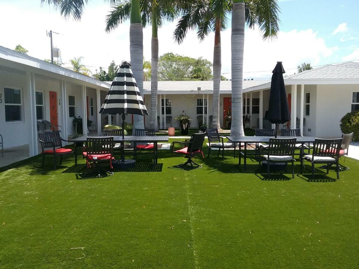 Captiva Hotel 2*