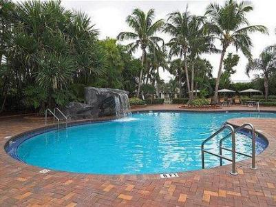 Resort Lauderdale Airport By Ihg