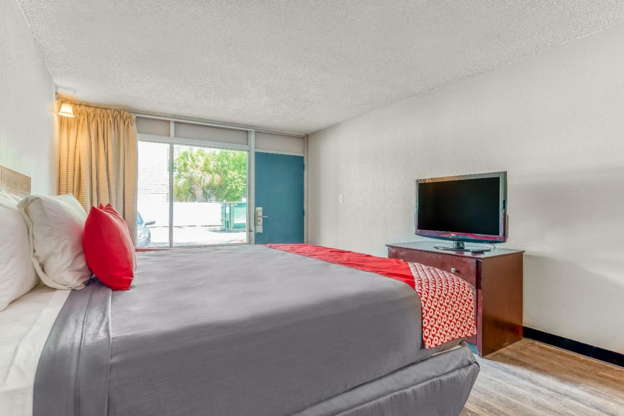 Bayside - Clearwater Hotel Pinellas Park