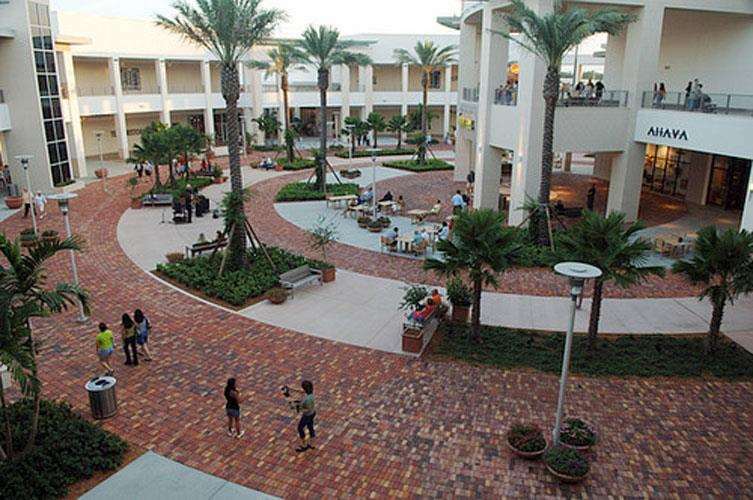 Embassy By Hilton Palm Gardens Pga Boulevard Hotel