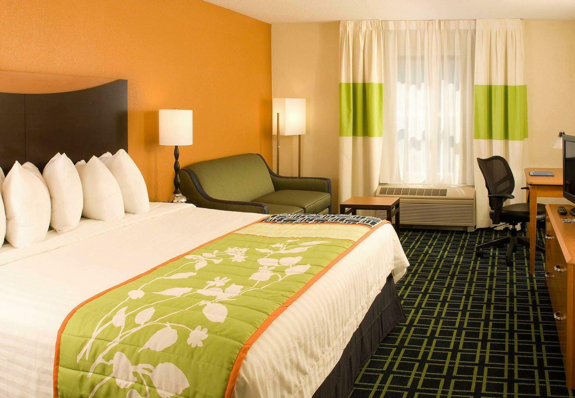 Hotel Fairfield & By Marriott Orlando Buena Vista Lake Buena Vista