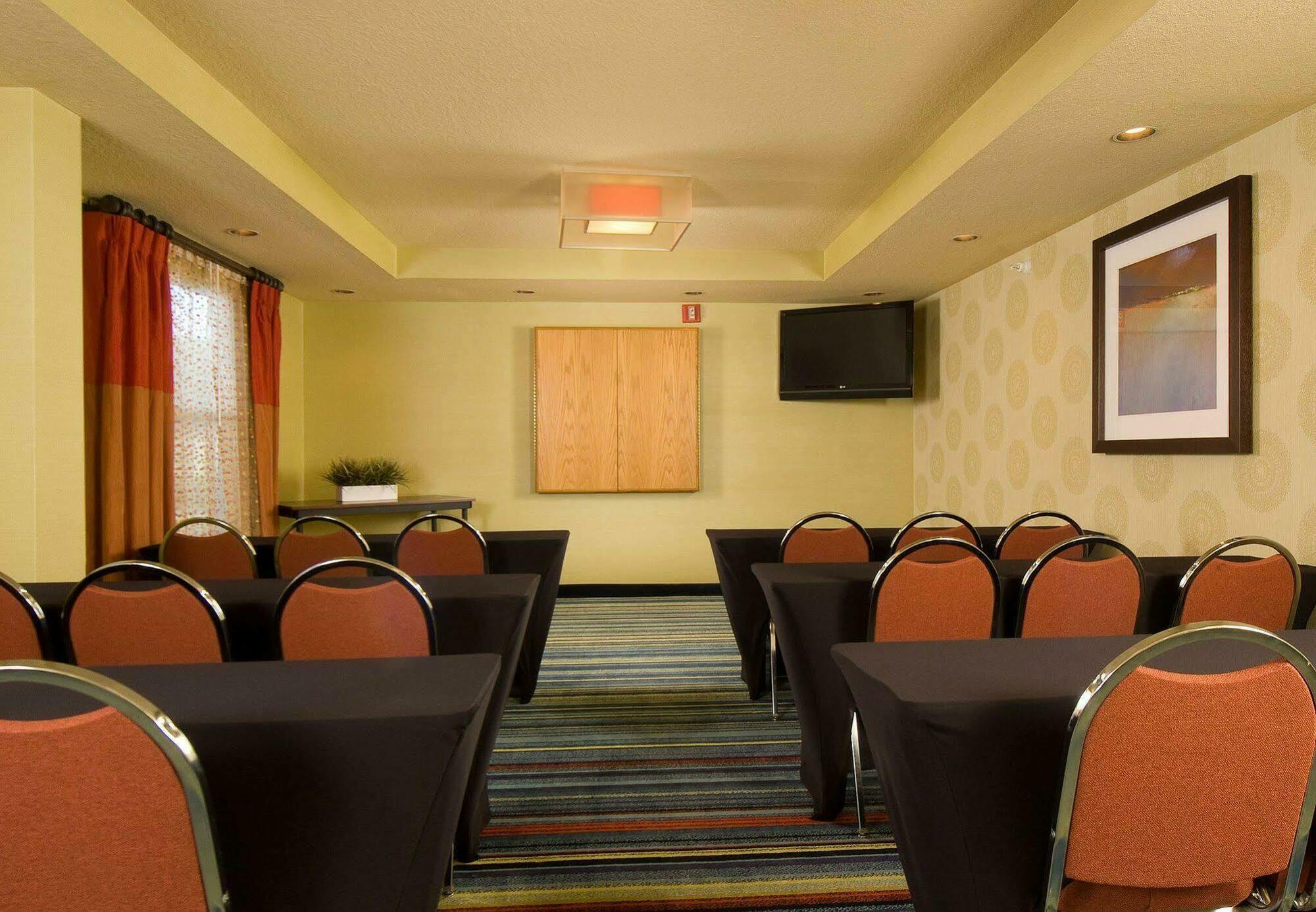 Fairfield & By Marriott Orlando Buena Vista Hotel 3*