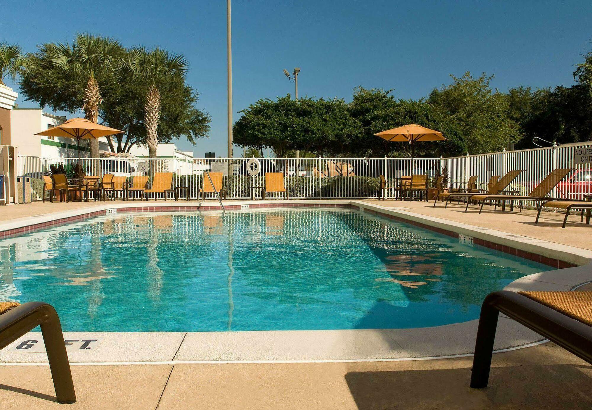 Fairfield & By Marriott Orlando Buena Vista Hotel Lake Buena Vista