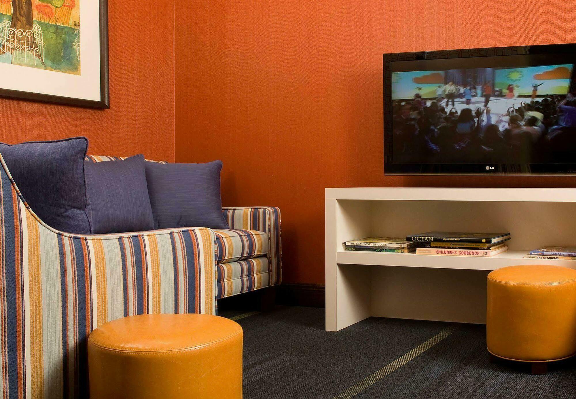 Fairfield & By Marriott Orlando Buena Vista Hotel 3*