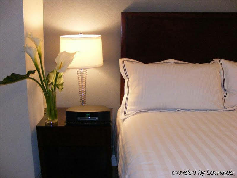 By Marriott Lauderdale Intracoastal Hotel