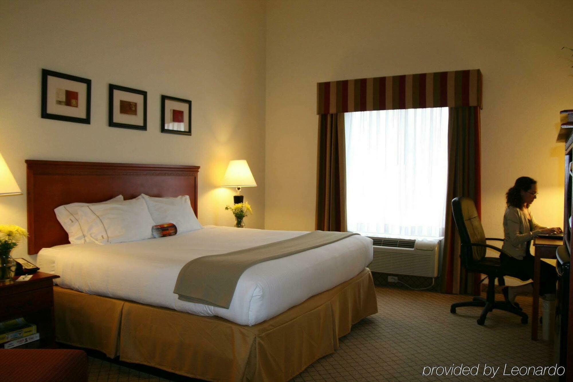Express & Tampa-fairgrounds-casino By Ihg Tampa