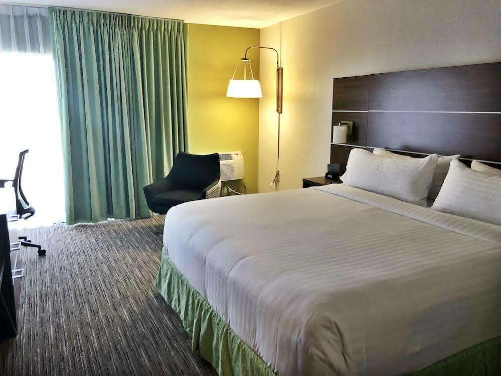 Express - West By Ihg Hotel