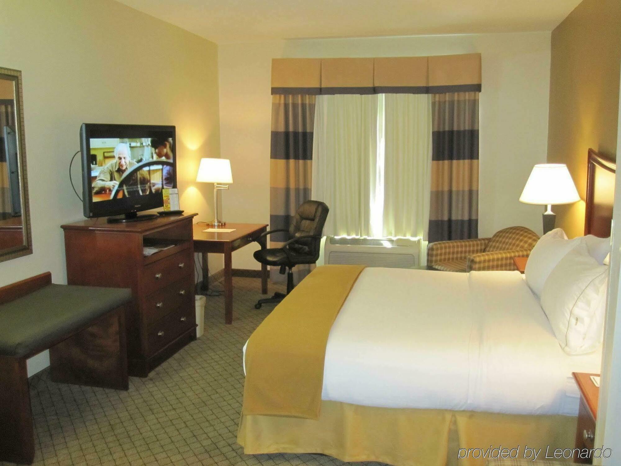 Express & Pensacola West I-10 By Ihg 2* Ferry Pass