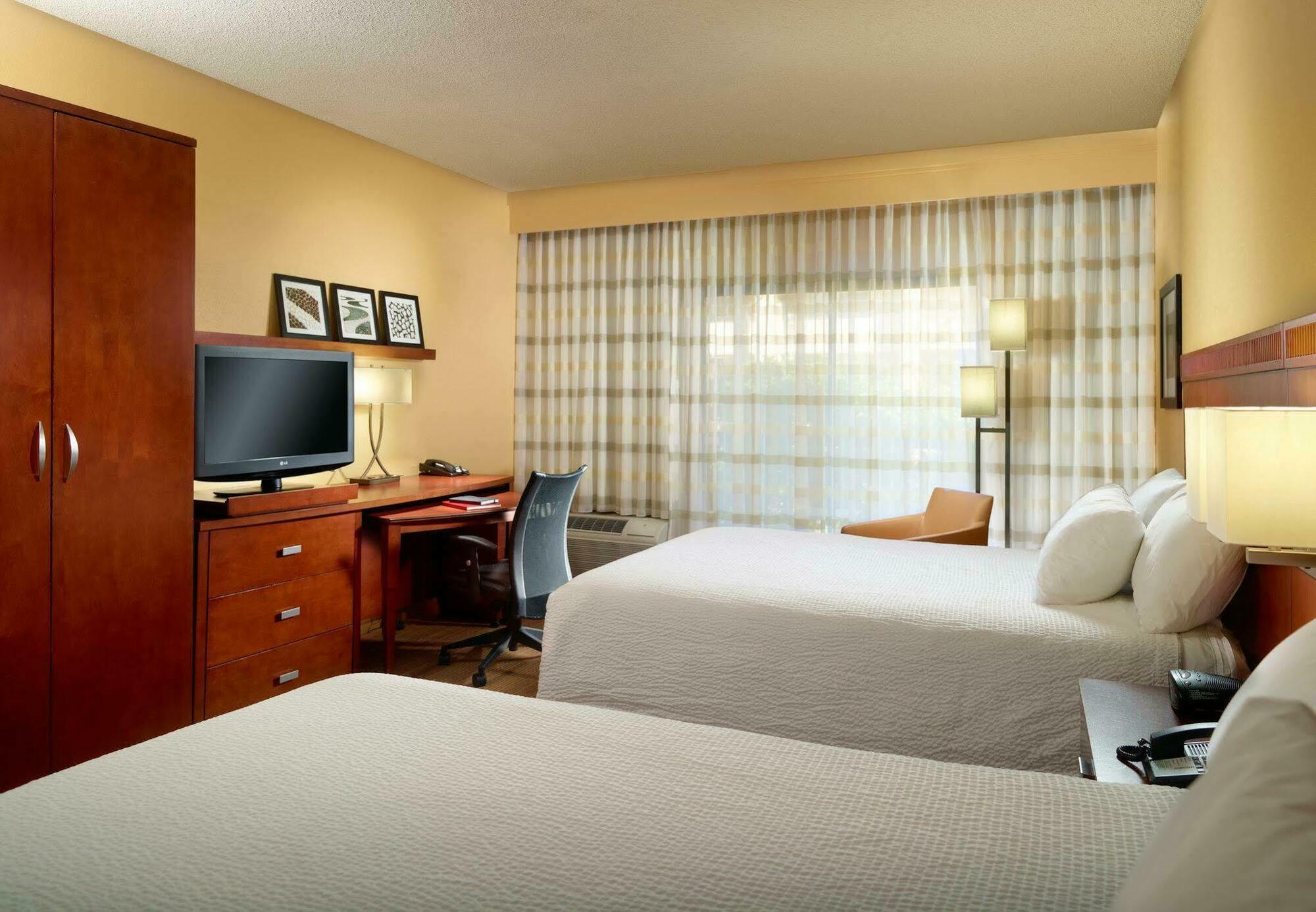 Courtyard By Marriott At The Mayo Clinic Campus/beaches Jacksonville
