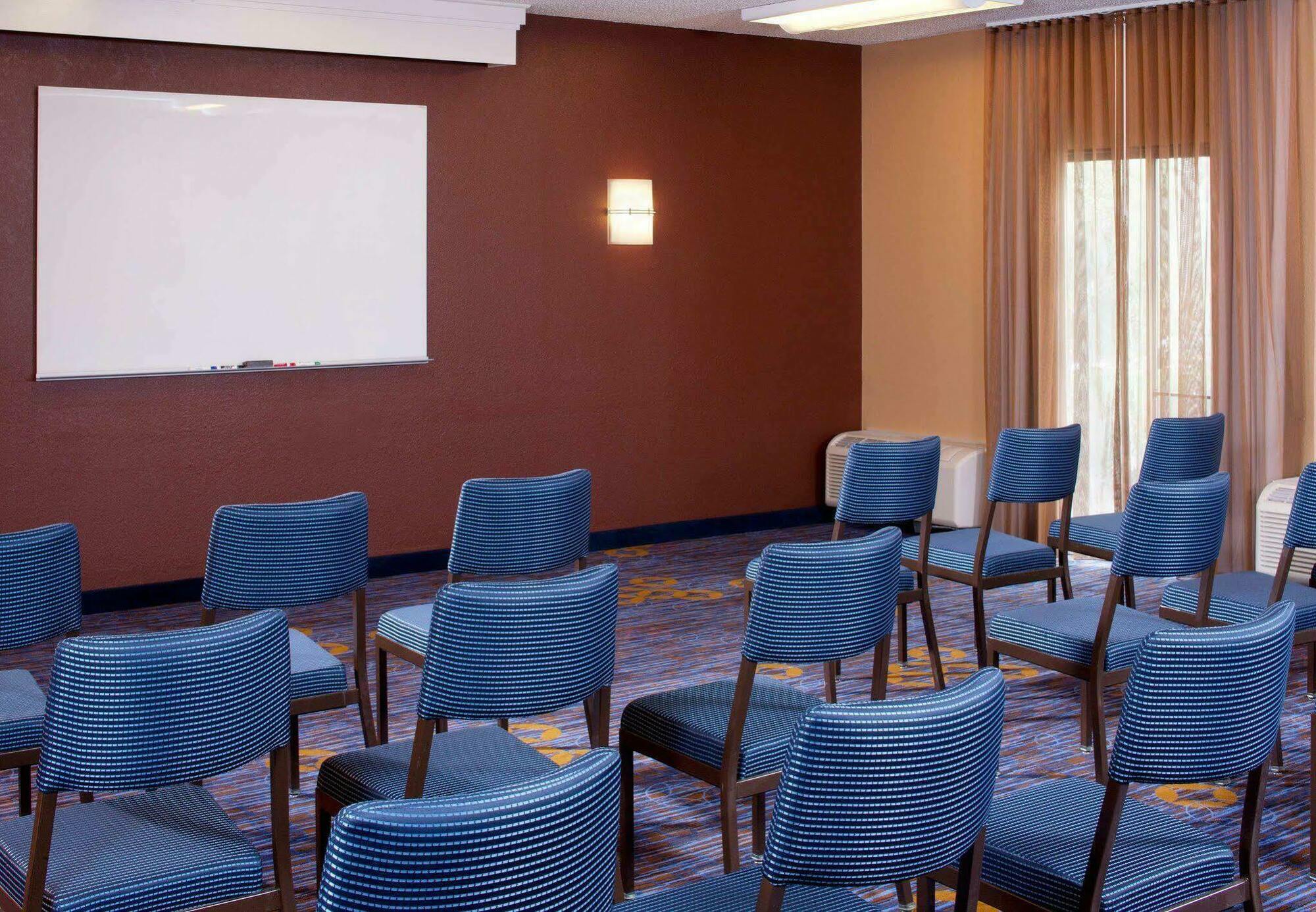 Hotel Courtyard By Marriott At The Mayo Clinic Campus/beaches