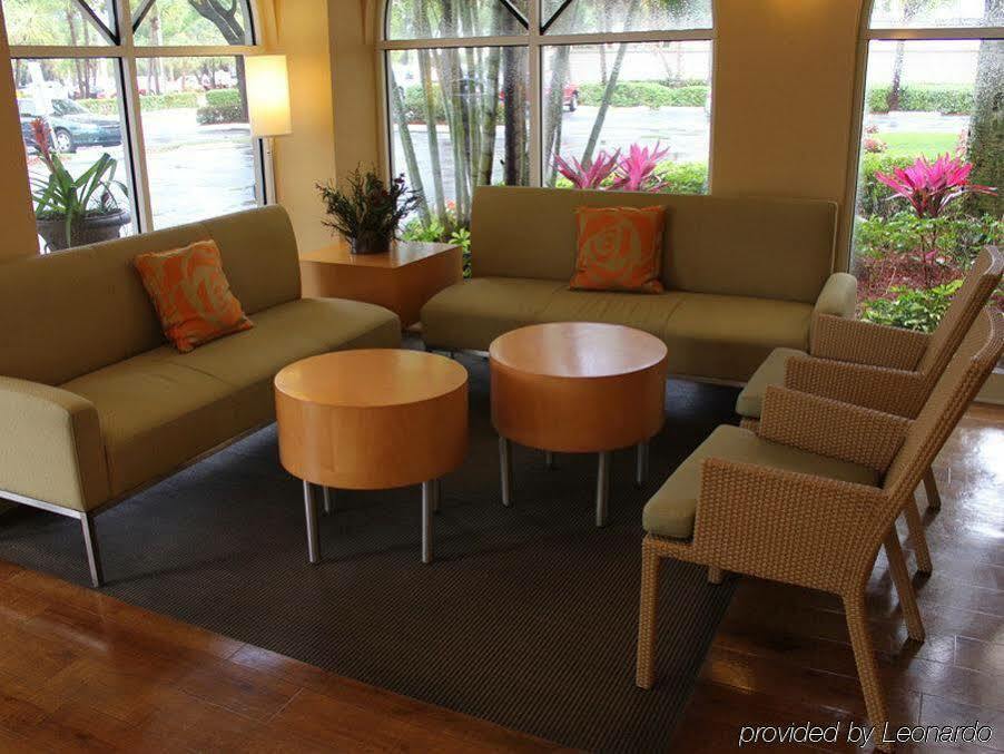 La Quinta I-95 Deerfield - Next To The Depot & Behind The Wawa Hotel 3*