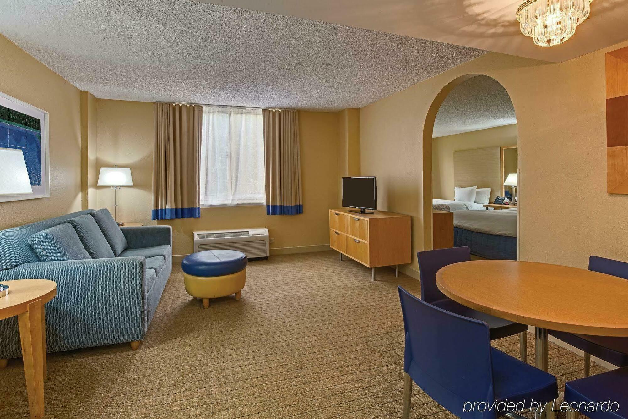 La Quinta By Wyndham West Palm Airport Hotel 3*