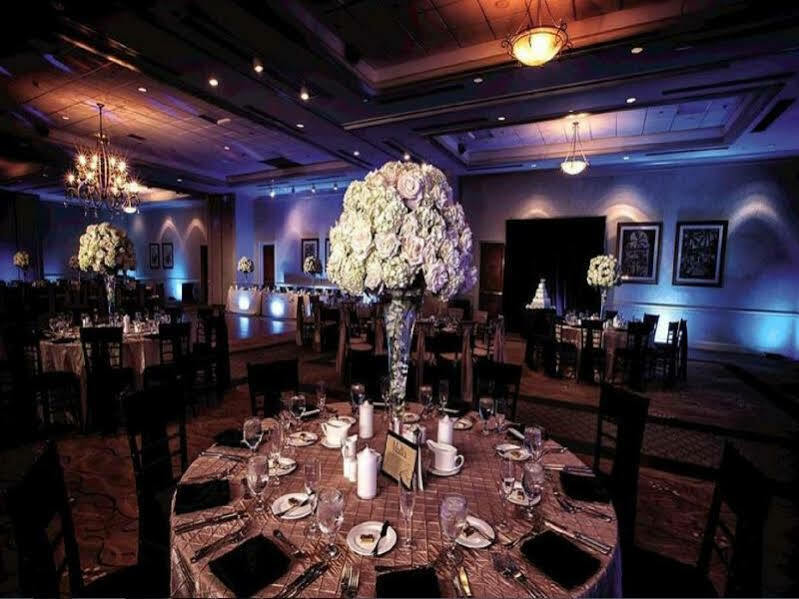 Doubletree By Hilton - Sawgrass Mills 4*