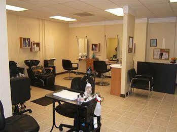 Knights Hallandale 2*