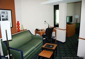 Hotel Fairfield & Lauderdale Airport & Cruise Port