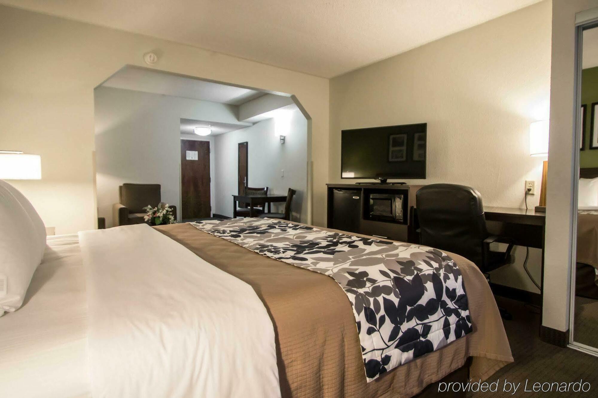 Sleep & Ft Lauderdale International Airport Hotel