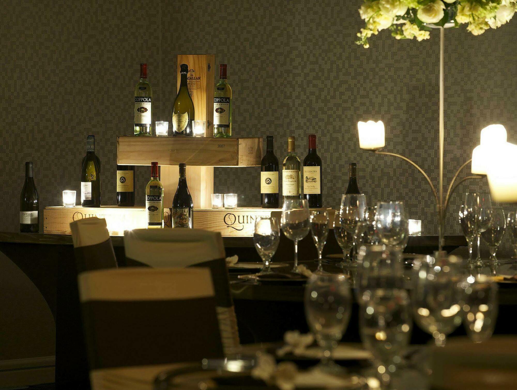 Embassy By Hilton Palm Gardens Pga Boulevard Hotel 4*