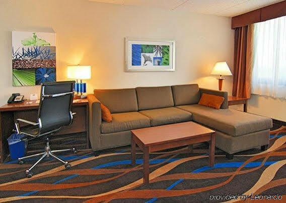 Four Points By Sheraton Lauderdale Airport/cruise Port Hotel 3*