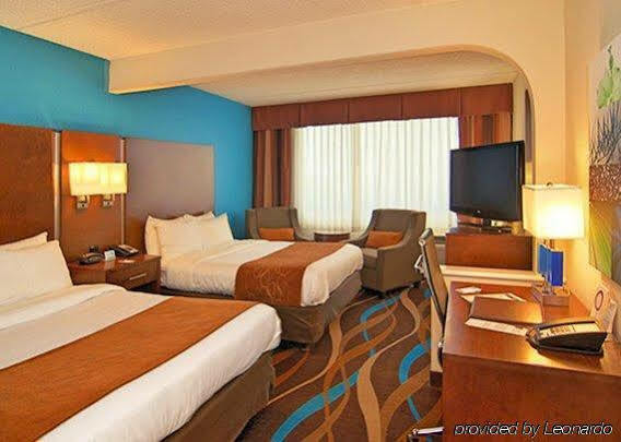 Four Points By Sheraton Lauderdale Airport/cruise Port Hotel 3*