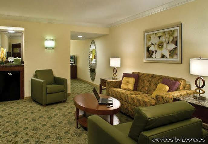 Hotel Courtyard By Marriott Sarasota/riverfront 3*
