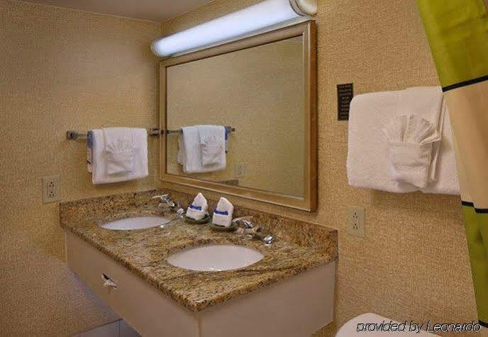Hotel Fairfield & By Marriott 3*