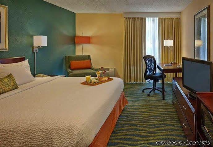 Fairfield & By Marriott 3*
