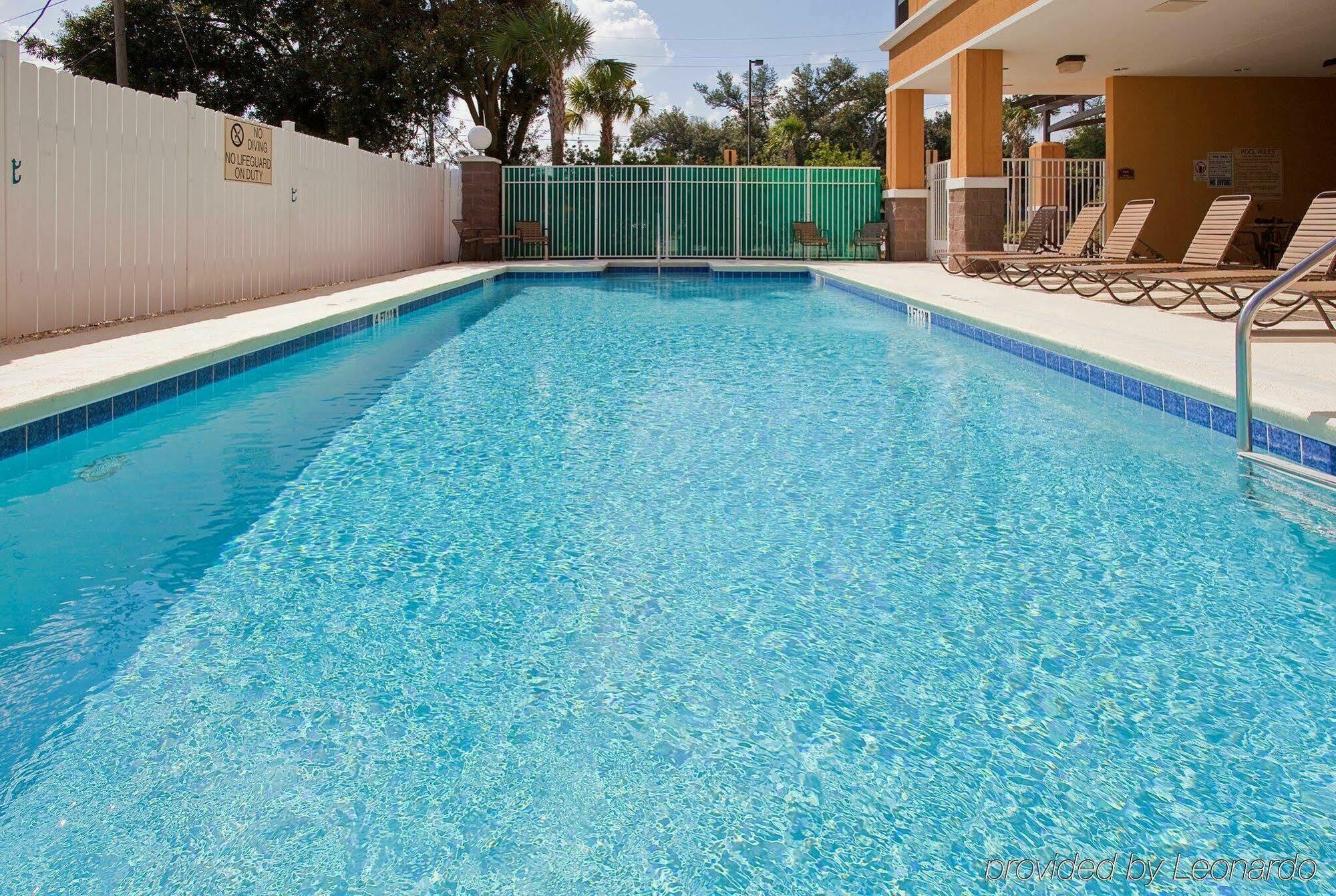 - Area By Ihg Pensacola