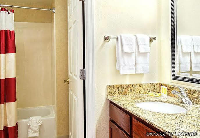 Hotel By Marriott Bradenton 3*