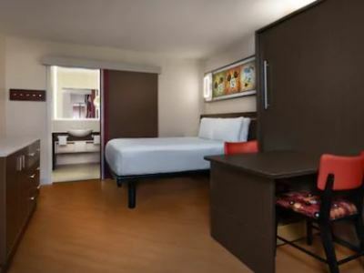 Hotel Disney's All-star Movies