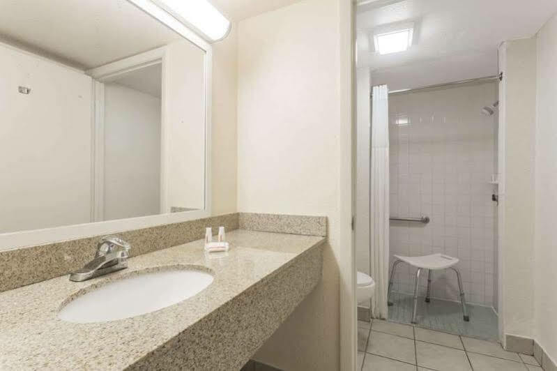 Hotel Surestay By Western Clermont Theme Park West