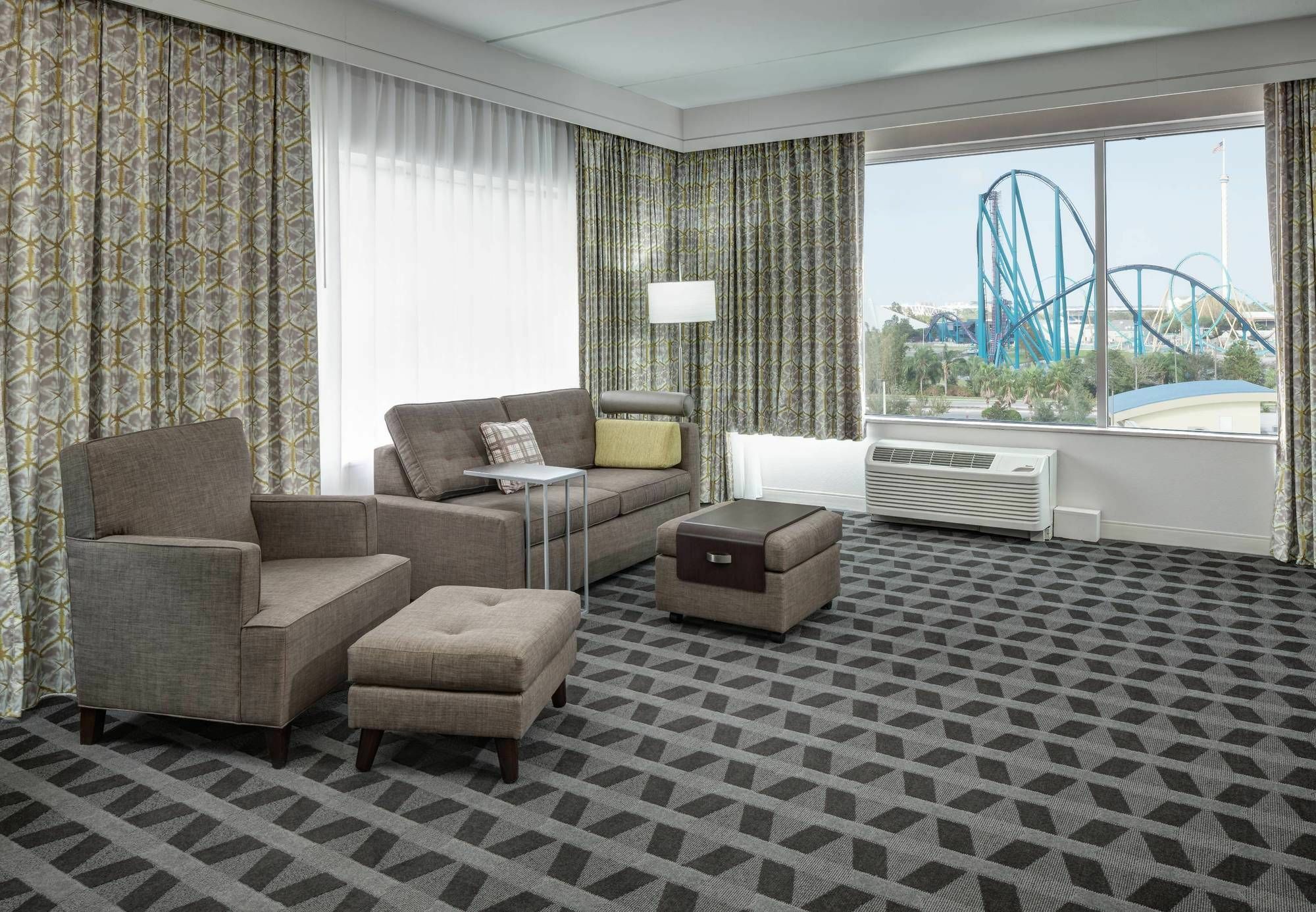 Towneplace By Marriott Orlando At Seaworld - With Free Shuttle Service To Seaworld Parks Williamsburg