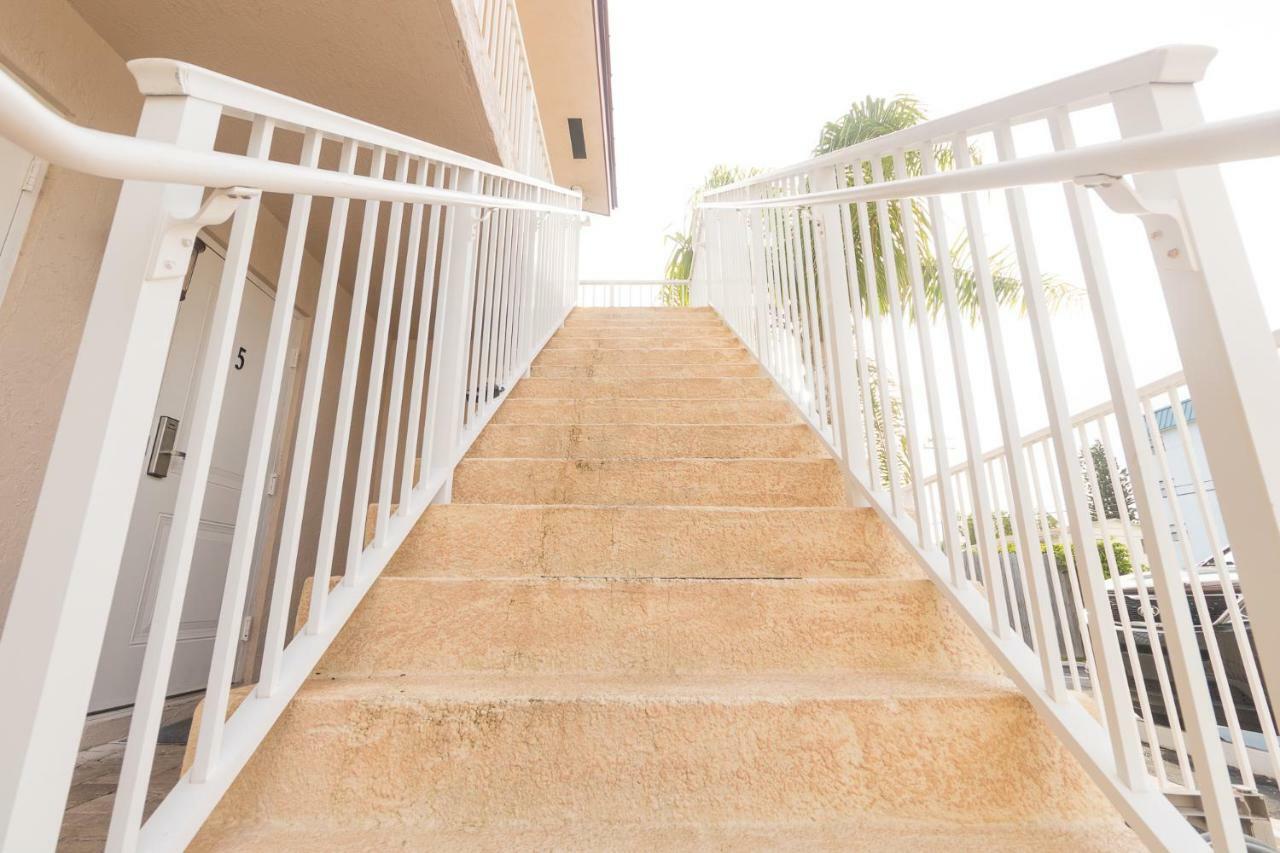 Atlantique Beach House Hotel *