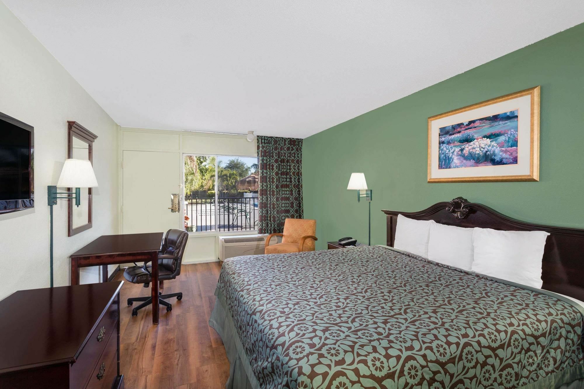 Travelodge By Wyndham Myers North 2* North Fort Myers