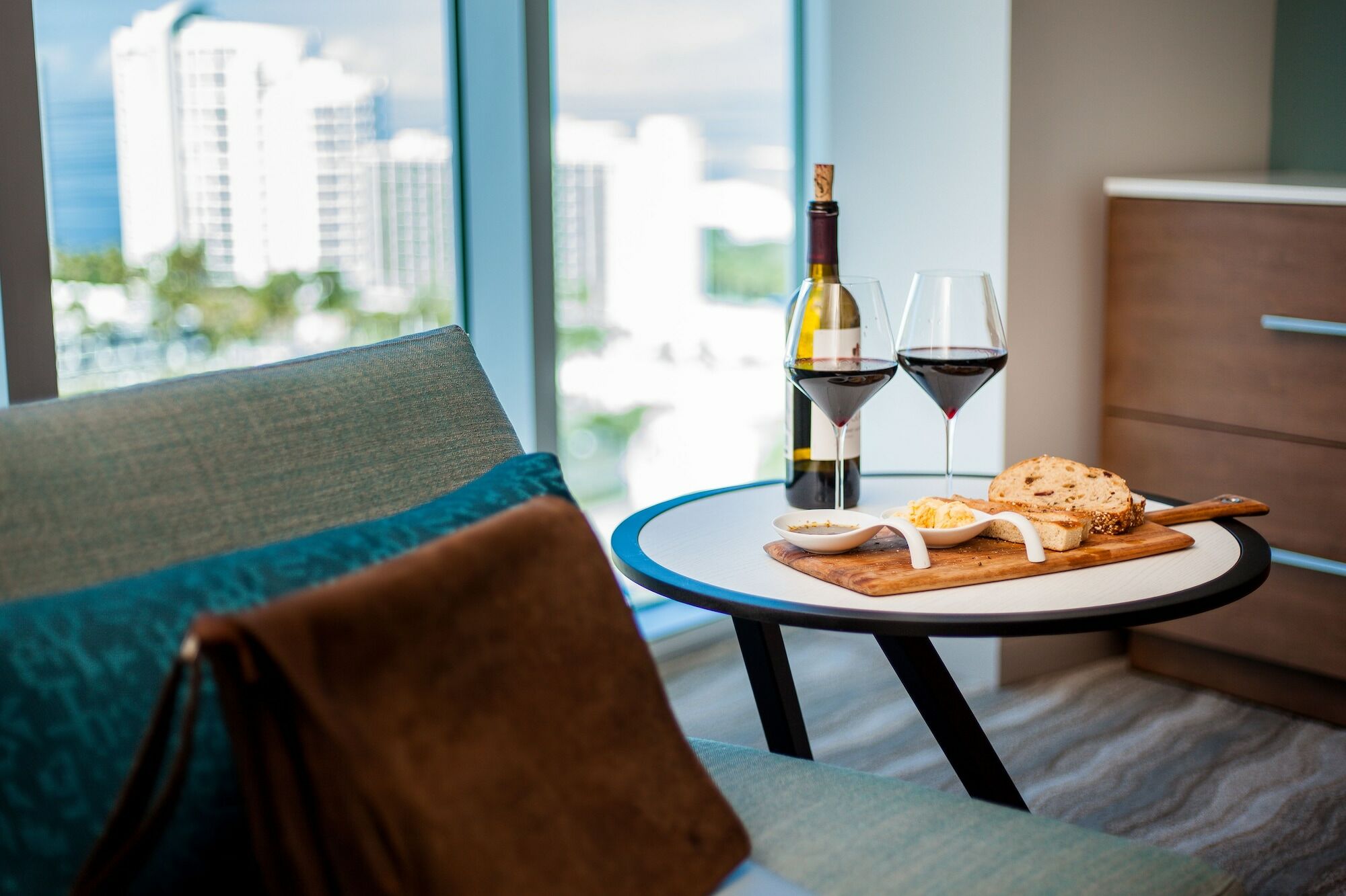 Hotel Embassy By Hilton Sarasota