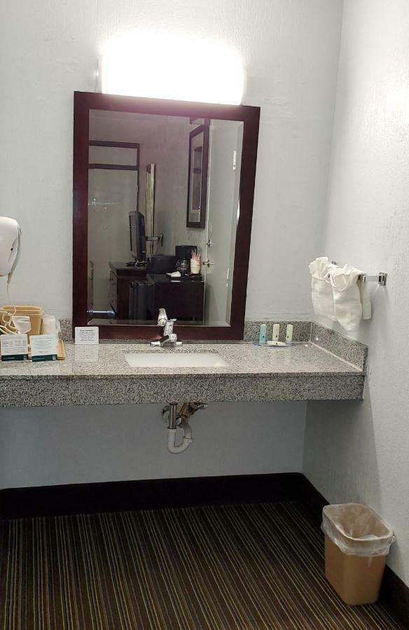Rest And Relax Motel Pensacola