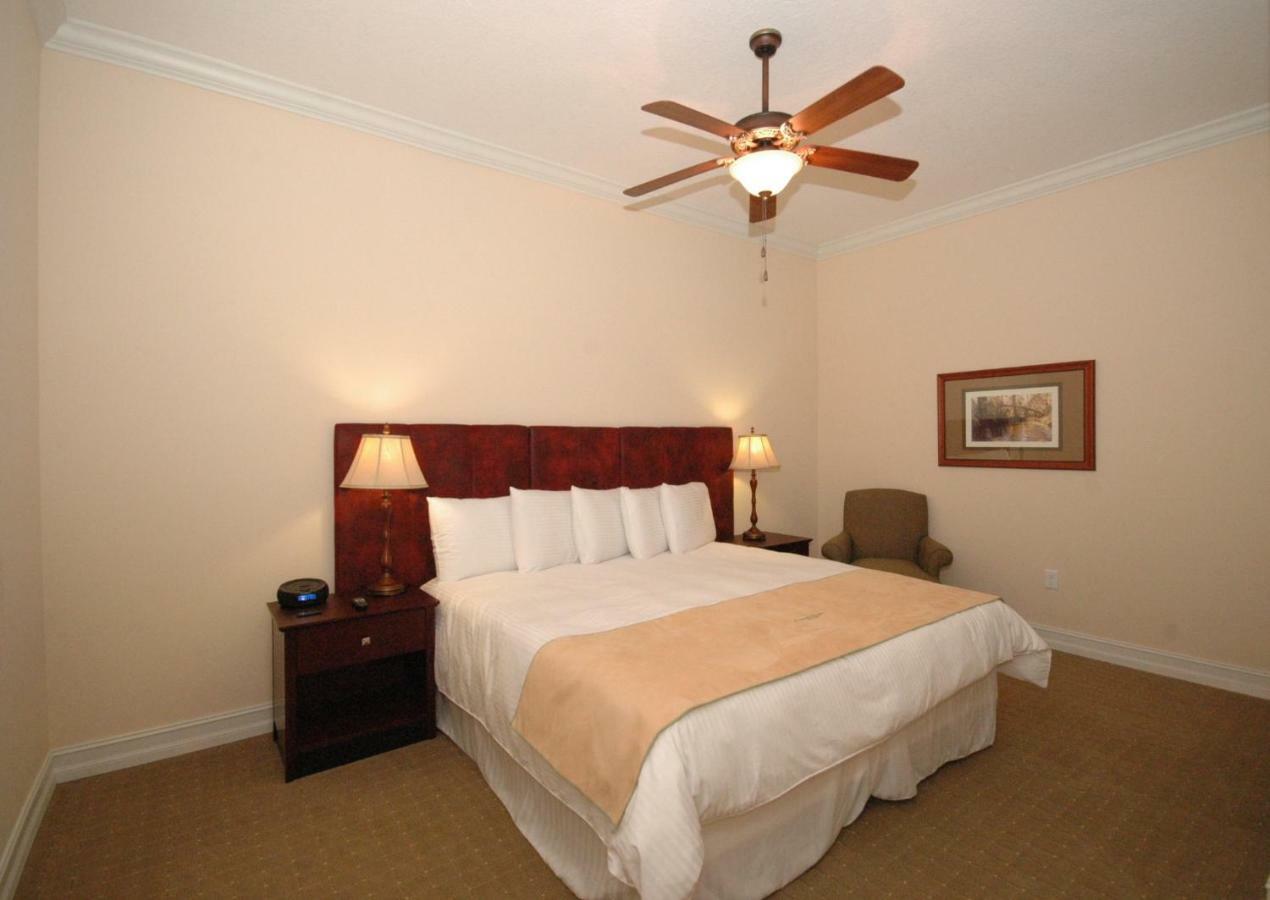 Emerald Greens Apartment *